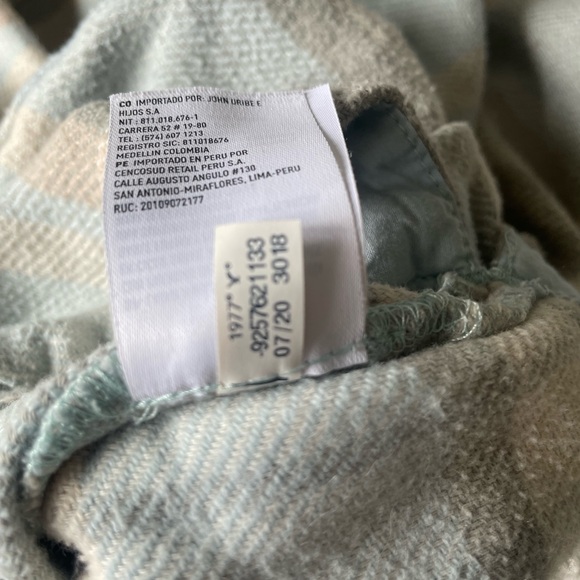 American Eagle Plaid Button-Down Shacket - Picture 2 of 5